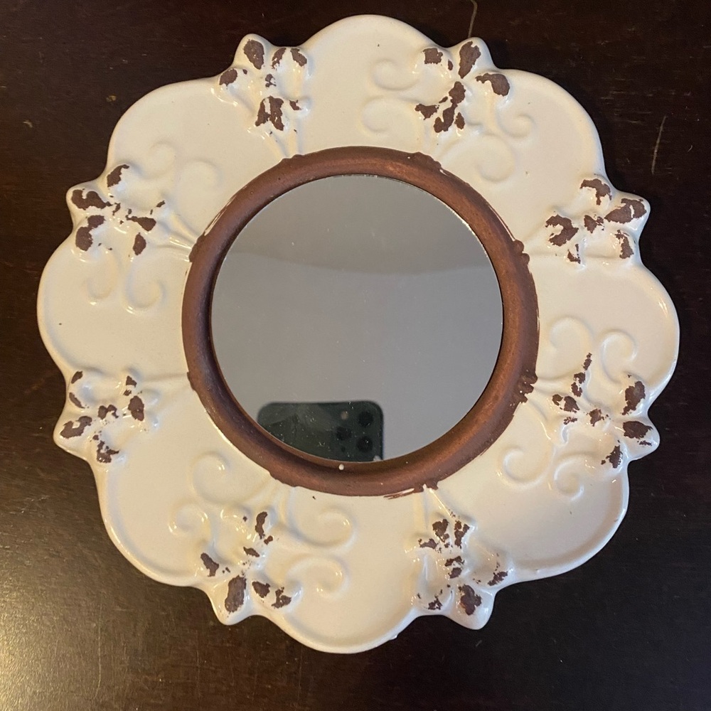 Antique mirror wall hang